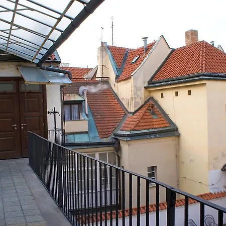 Apartment Karlova.2 *